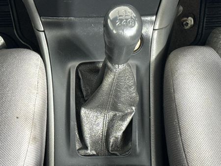 2007-Toyota-Corolla-140i-GLE_11