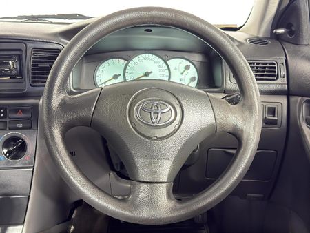 2007-Toyota-Corolla-140i-GLE_12