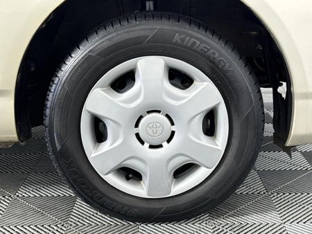 2007-Toyota-Corolla-140i-GLE_16