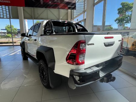 2026-Toyota-Hilux-28GD-6-GR-Sport-Double-Cab-4x4_1