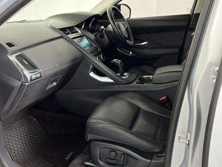 2018-Jaguar-E-Pace-D240-20D-S-177kW_9