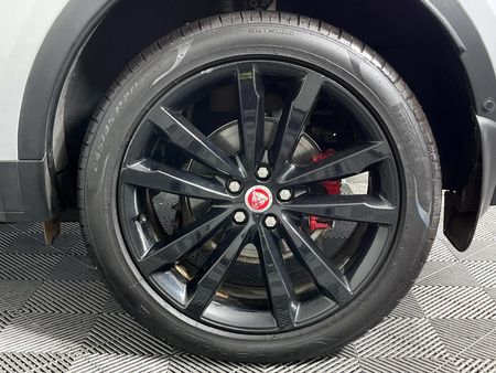 2018-Jaguar-E-Pace-D240-20D-S-177kW_19