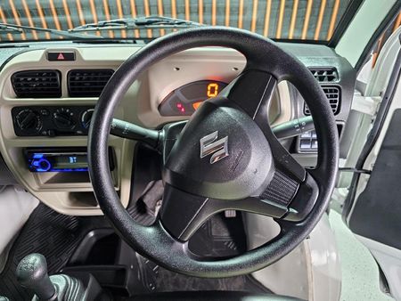 2025-Suzuki-Eeco-12-Panel-Van_15