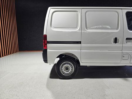 2025-Suzuki-Eeco-12-Panel-Van_22