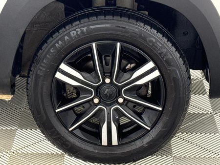 2023-Renault-Kwid-10-Climber-Auto_17