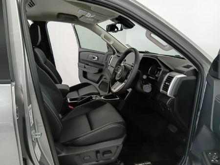 2026-Mitsubishi-Triton-24-Di-DC-GLS-4x4-Double-Cab-Auto_9