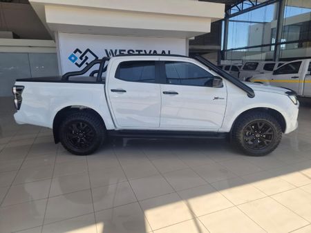 2026-Isuzu-D-Max-19-DDI-HR-X-Rider-Auto-Double-Cab_10