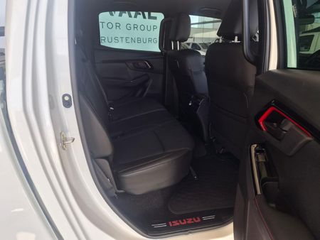 2026-Isuzu-D-Max-19-DDI-HR-X-Rider-Auto-Double-Cab_18