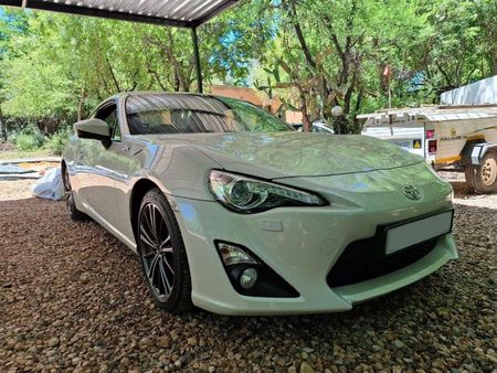 2014-Toyota-86-20-High-Auto_2