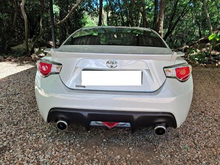 2014-Toyota-86-20-High-Auto_5