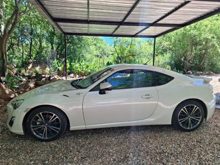2014-Toyota-86-20-High-Auto_6