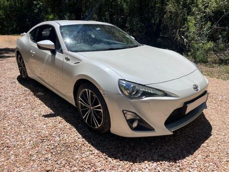 2014-Toyota-86-20-High-Auto_2