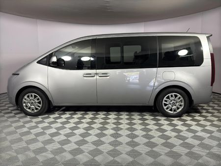 2024-Hyundai-Staria-22d-Executive-Auto_5