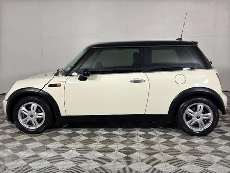 2006-MINI-Hatch-Cooper_5