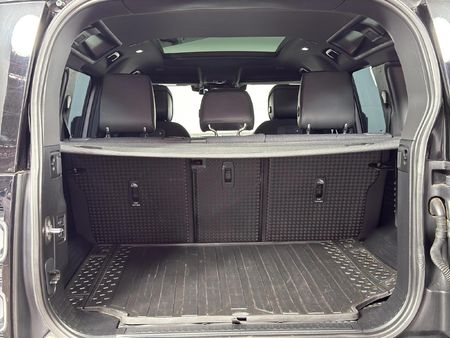 2020-Land-Rover-Defender-110-P400-X-294kW_16