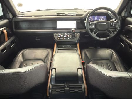 2020-Land-Rover-Defender-110-P400-X-294kW_6