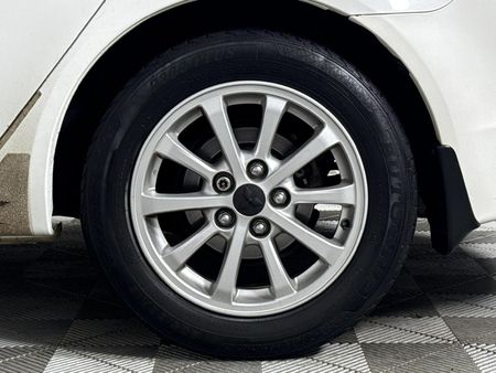 2011-Mitsubishi-Lancer-20-GLS_18