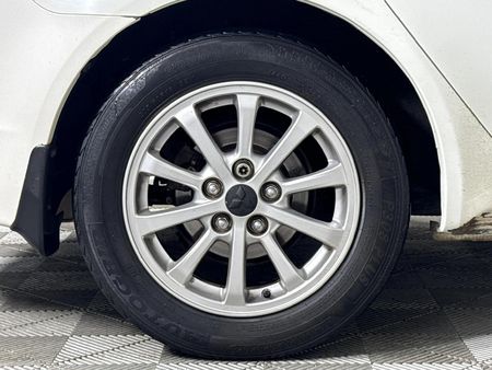 2011-Mitsubishi-Lancer-20-GLS_19