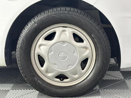 2016-Chevrolet-Spark-12-Campus_16