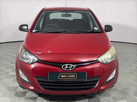 2014-Hyundai-i20-12-Motion_1