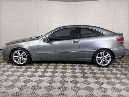 2010-Mercedes-Benz-CLC-200K_5