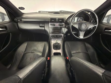 2010-Mercedes-Benz-CLC-200K_6