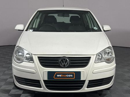 2009-Volkswagen-Polo-16-Comfortline-SE_1