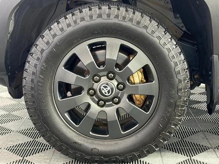 2025-Toyota-Land-Cruiser-Prado-VX-R-28GD-Auto_17