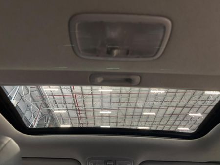 2011-Hyundai-i30-20_15