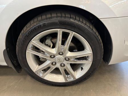 2011-Hyundai-i30-20_8