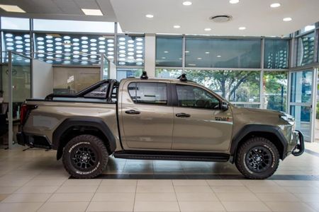 2026-Toyota-Hilux-28-GD-6-Raider-4x4-Auto-Double-Cab_1