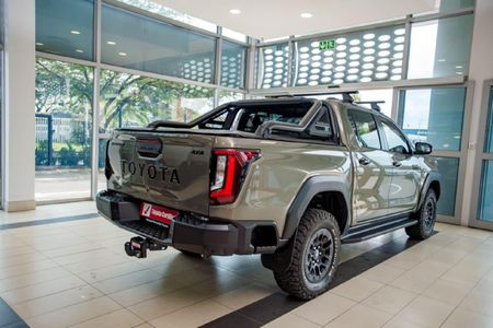2026-Toyota-Hilux-28-GD-6-Raider-4x4-Auto-Double-Cab_2