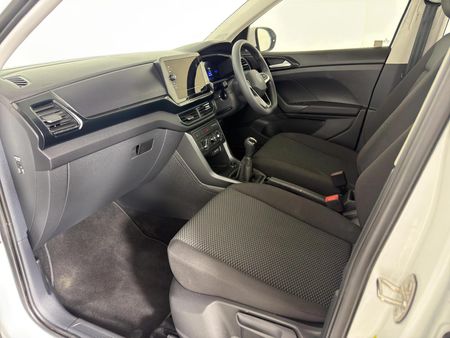 2025-Volkswagen-T-Cross-10-TSI-Comfortline_9