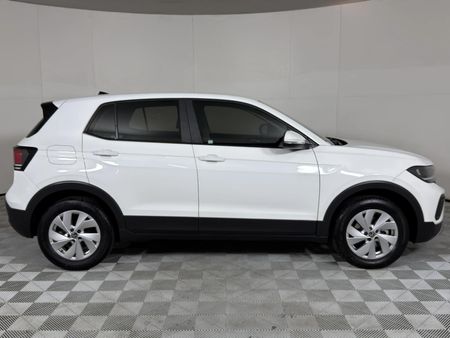 2025-Volkswagen-T-Cross-10-TSI-Comfortline_3