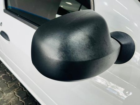 2022-Nissan-NP200-16-AC-Safety-Pack_9