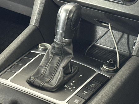 2013-Volkswagen-Amarok-20-BiTDI-Highline-132kW-4Motion-Auto-Double-Cab_11