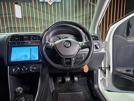 2021-Volkswagen-Polo-GP-16-Comfortline_9