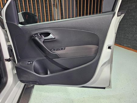 2021-Volkswagen-Polo-GP-16-Comfortline_6