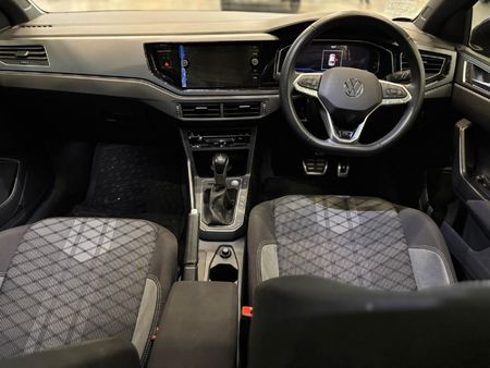 2024-Volkswagen-Taigo-10-TSI-R-Line-Auto_9