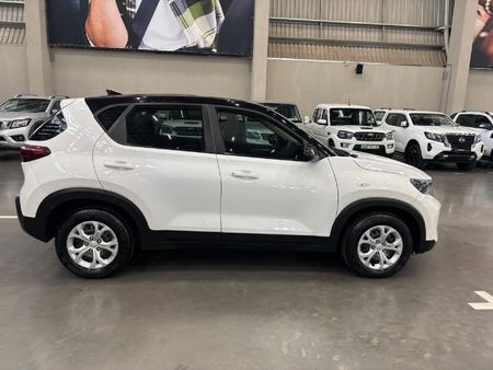 2023-Kia-Sonet-15-LX-CVT_1