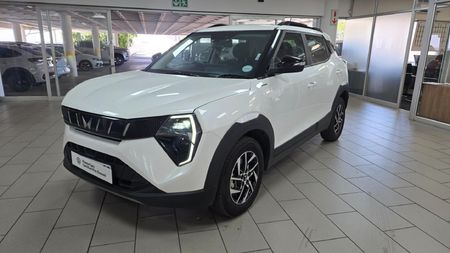 2026-Mahindra-XUV-3XO-12T-AX5-Auto_0