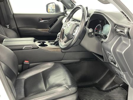 2021-Toyota-Land-Cruiser-300-V6-35-T-ZX_10