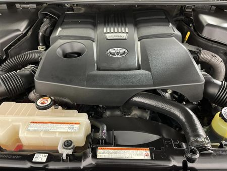 2021-Toyota-Land-Cruiser-300-V6-35-T-ZX_15