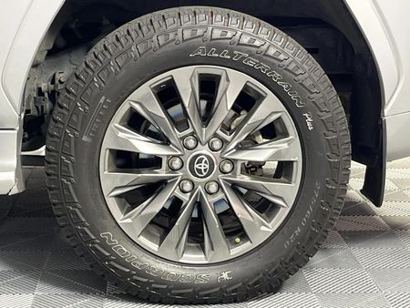 2021-Toyota-Land-Cruiser-300-V6-35-T-ZX_19