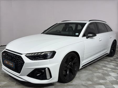 2021-Audi-RS4-Avant-quattro-Auto_0