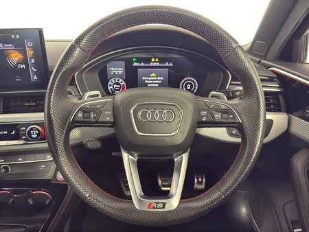 2021-Audi-RS4-Avant-quattro-Auto_13