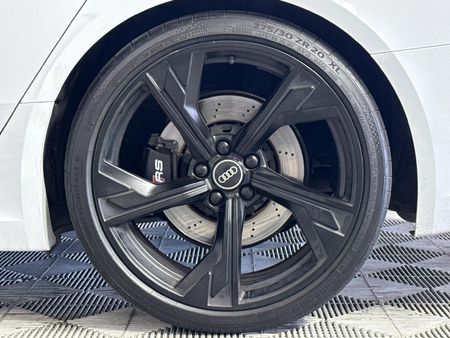 2021-Audi-RS4-Avant-quattro-Auto_19