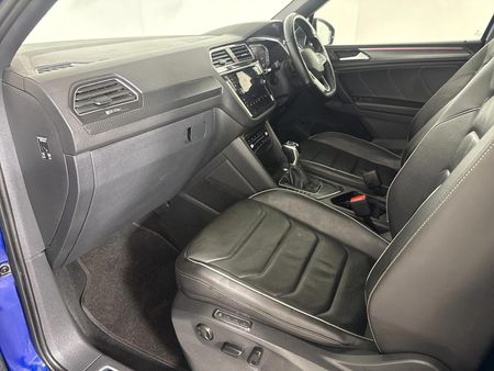 2021-Volkswagen-Tiguan-14-TSI-R-Line-DSG-Auto-110kW_9
