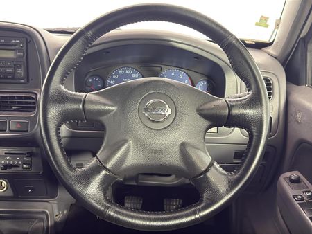 2017-Nissan-NP300-24i-Hi-Rider-Double-Cab_13