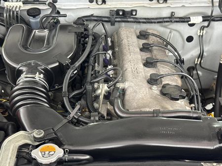 2017-Nissan-NP300-24i-Hi-Rider-Double-Cab_15